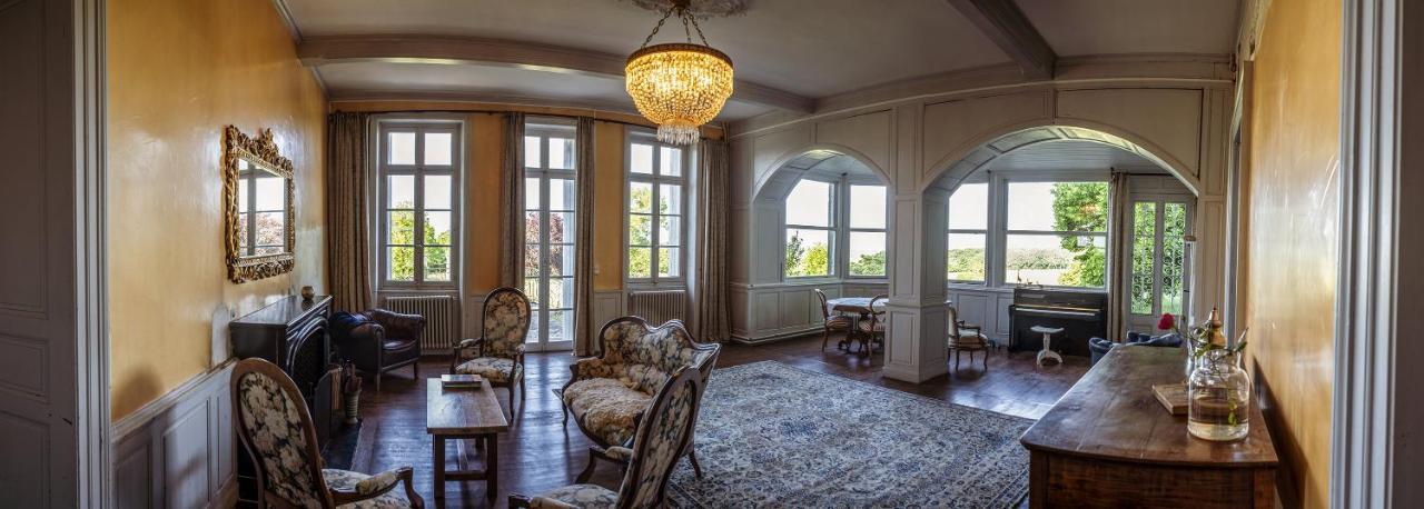 Le Domaine De Langlardie Soudat Esterno foto