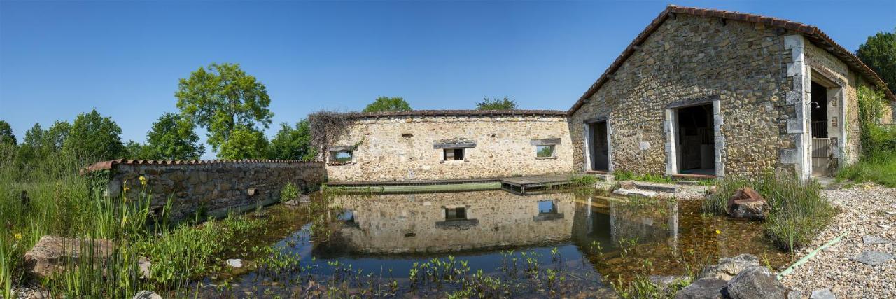 Le Domaine De Langlardie Soudat Esterno foto